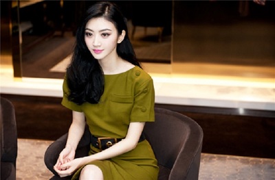 色情打扑克揉胸_: 重要时刻的回顾，历史不会重演，你准备好了吗？